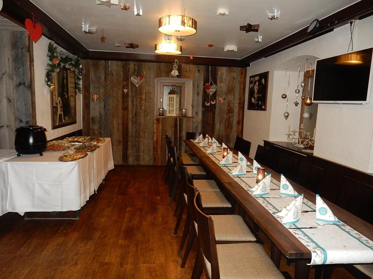 Gaestehaus Chaplin Κέμπτεν Εξωτερικό φωτογραφία